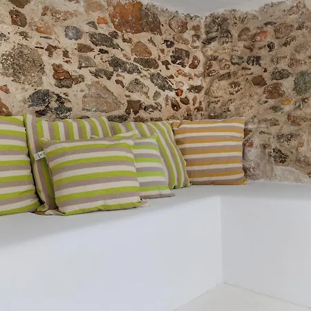 Naxos Castle Diamond Apartment